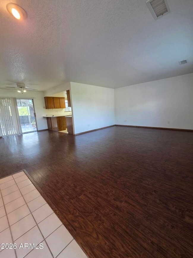 1460 Lynda Ave