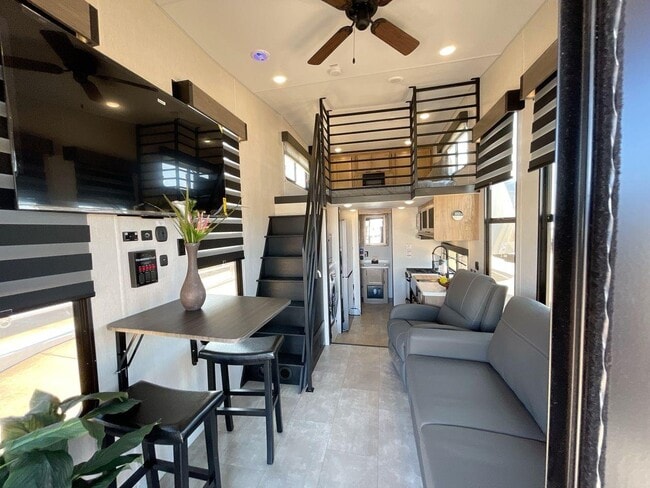 25421 Marine Dr