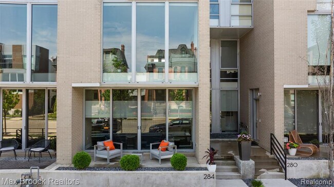 Photo - 284 Alfred St