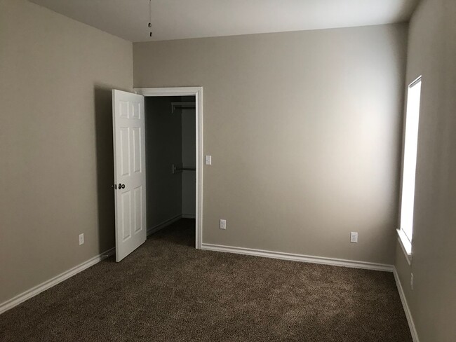 Photo - PRE LEASING! 1 bedroom 1 bath in the Medical District!
