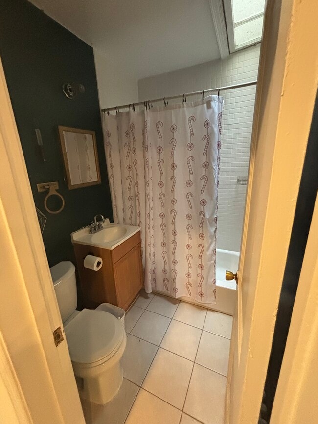 Photo - 1917 D St NE