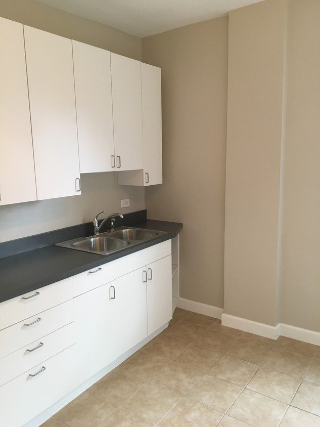 Photo - 1931 W Summerdale Ave Unidad 5317 1