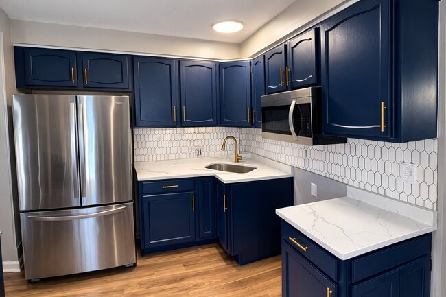 Photo - 6707 Laverne Ave