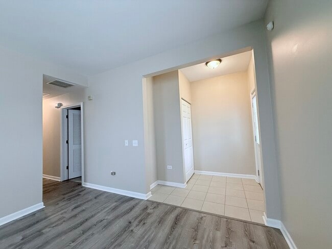 Photo - 3345 Bromley Ln