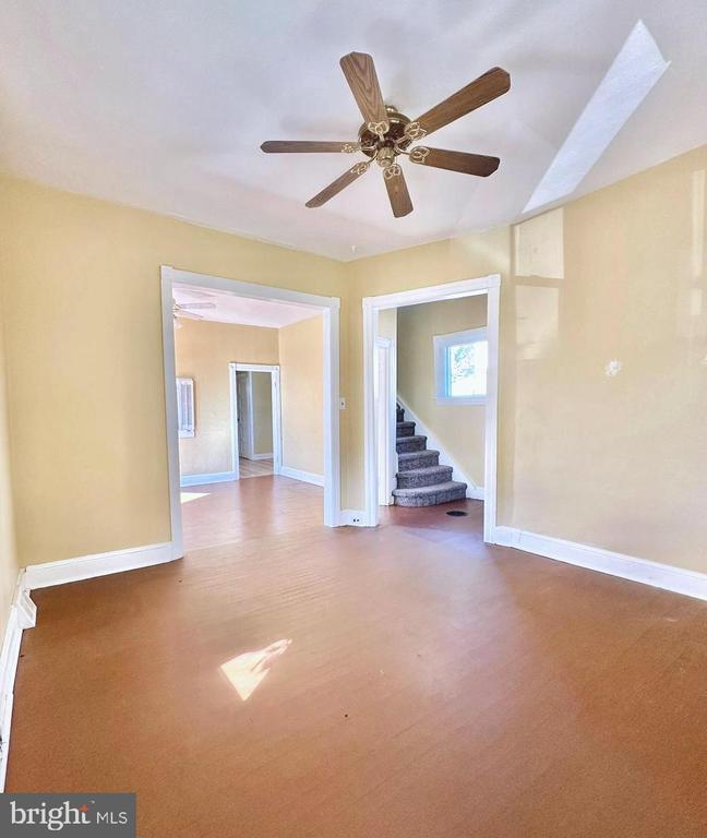 Photo - 205 Mohawk Ave