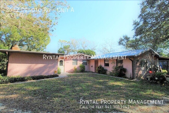 Centrally Located 3 Bedroom Home in SRQ! - Centrally Located 3 Bedroom Home in SRQ! Unidad A