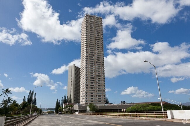 Building Photo - Aiea/Pearl City STUDIO - Recently Renovated Unit 1605 Rental