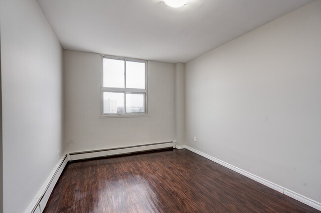 Photo - Camelot Towers