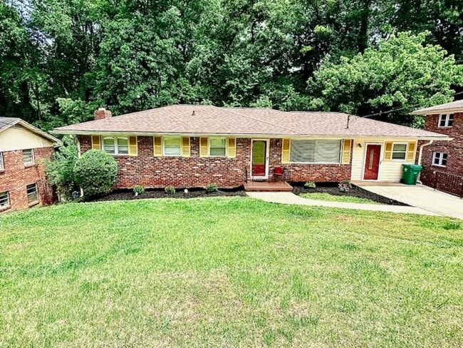 Building Photo - 2712 Sherlock Dr Unit 2712 Sherlock Dr., A