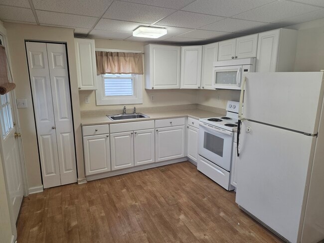 Building Photo - 127 Fort St Unit 1