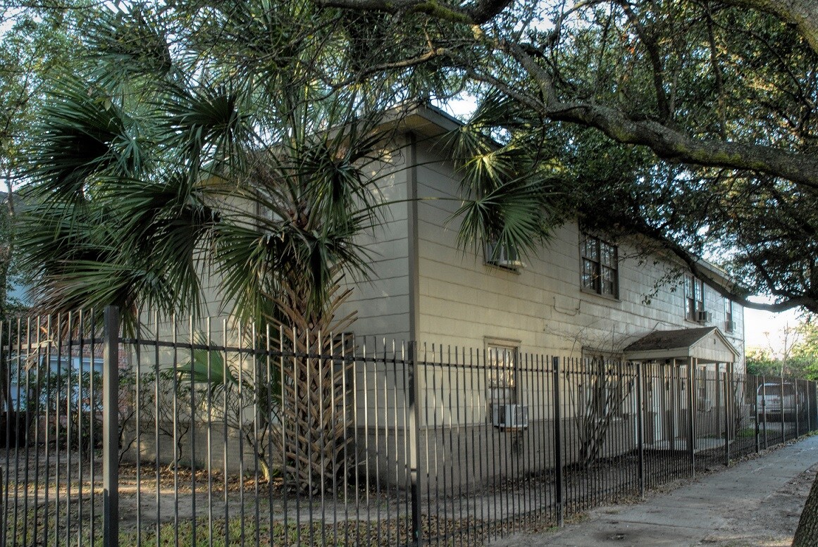 Cooke House Apartments - Cooke House Apartments