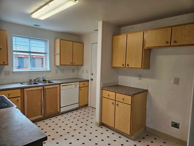 Photo - 3Bd/2Ba Single Story Home-Available to View!