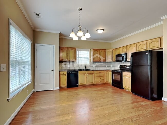 Photo - 1935 Shillington Dr