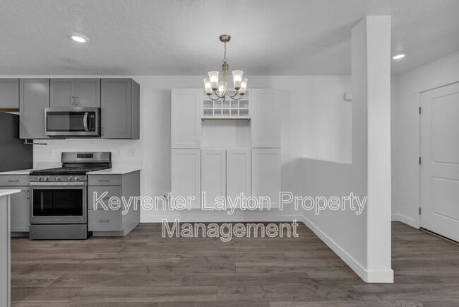 Photo - 2786 N Airmen Ave