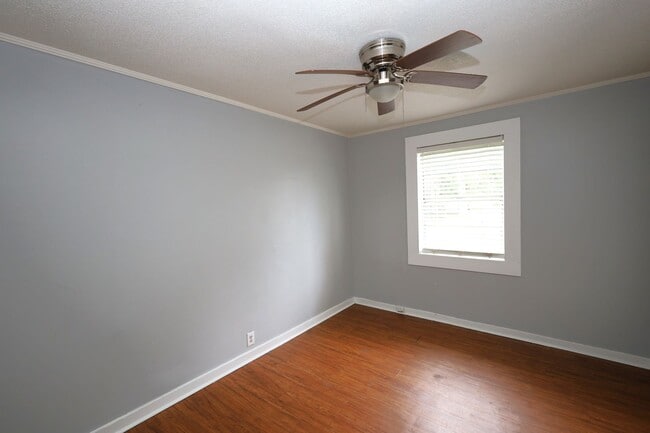 Photo - 810 Lilly St