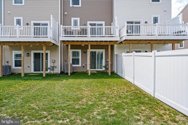 Building Photo - 35359 Wright Way