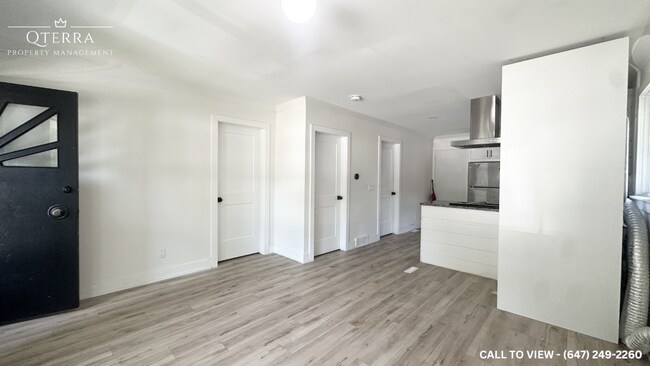 Photo - 211 Emerson Av