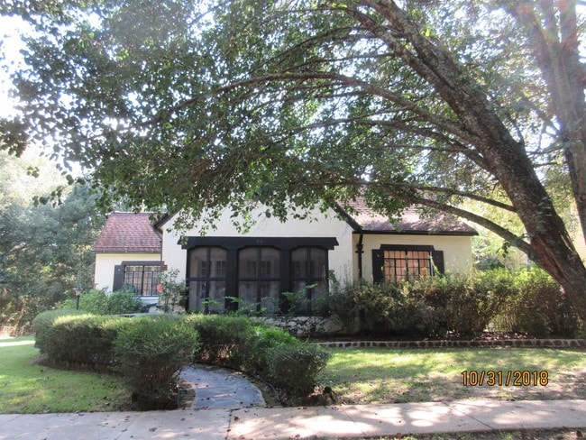 Photo - 70 N Monterey St