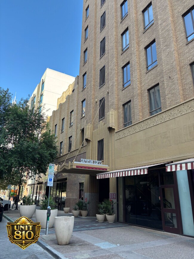 Photo - 114 W Adams St Unit 810