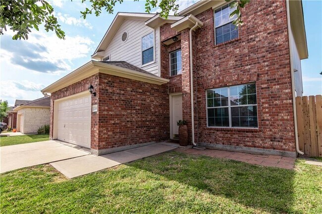 Photo - 200 Almquist St