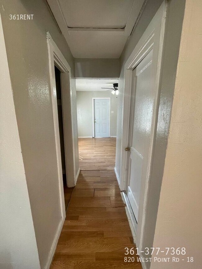 Photo - 820 W Point Rd Unidad 18