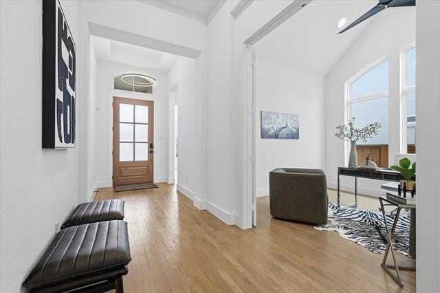 3769 Vase Vine Pl