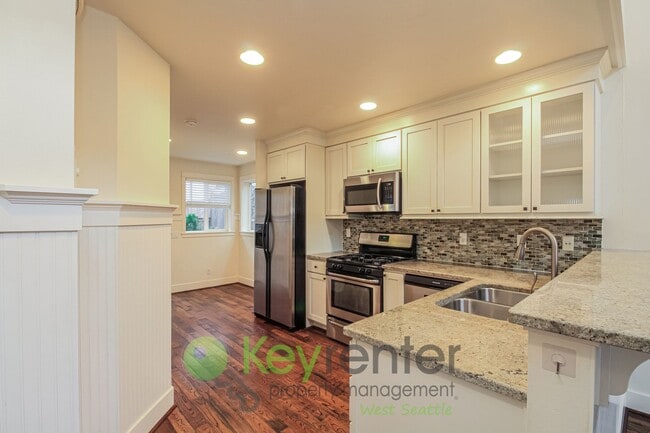 Photo - Modern Comfort Meets Urban Living in Seattle