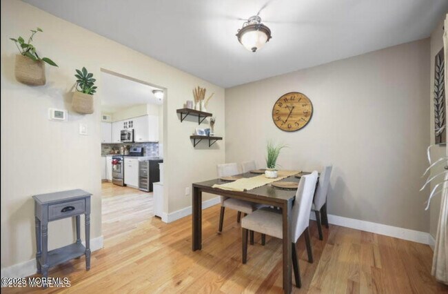 Photo - 16 Peachstone Rd