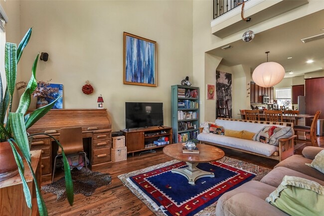 Photo - 1905 Summer St