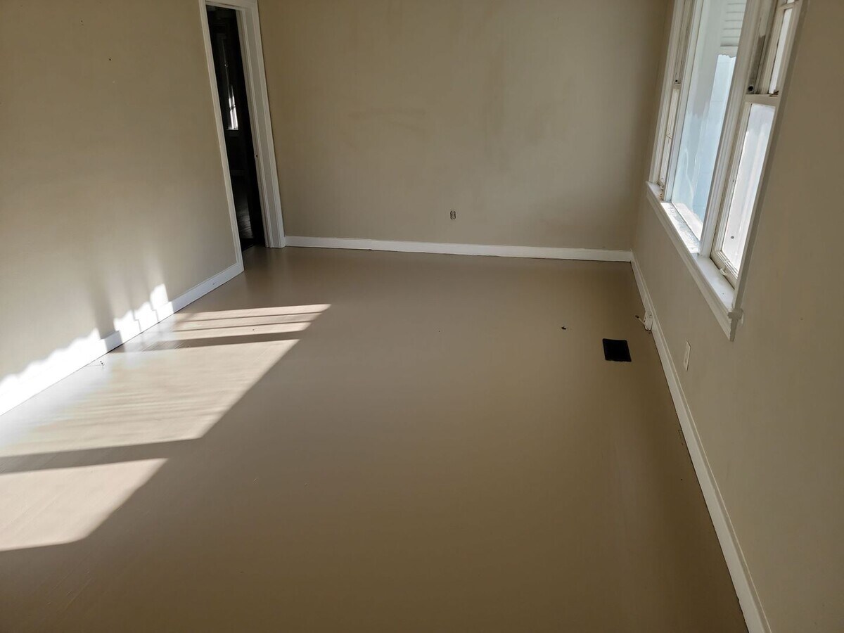 Photo - 4423 Bryan Ave