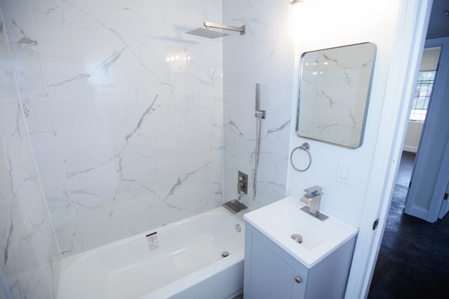 Photo - 1355 W 13th St