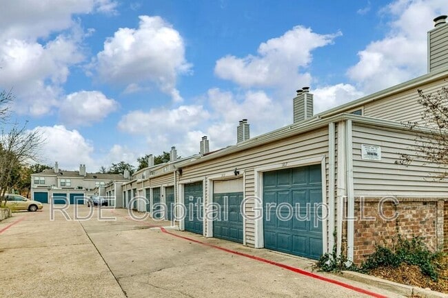 Photo - 1431 Weiler Blvd