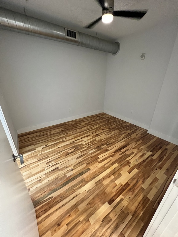 Photo - 10 S Laurel St Condo