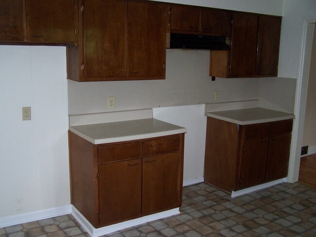 Photo - 3BR/1BA Home on New Walkertown Rd Move in Special- 1/2 off the first months rent!!