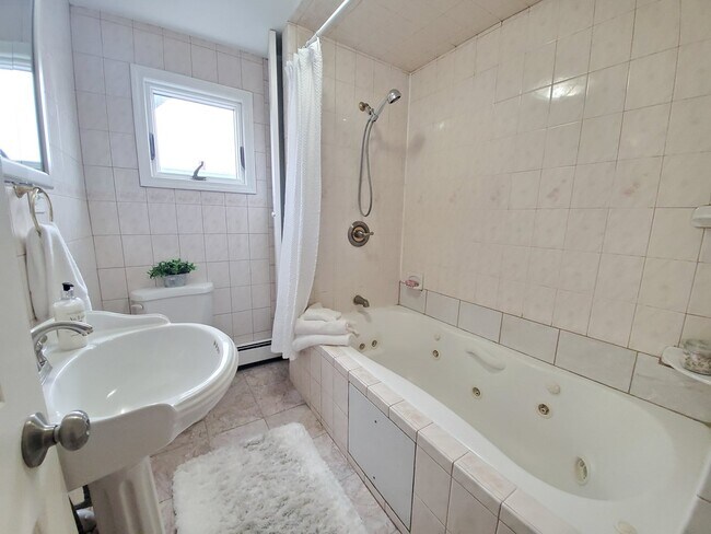 Photo - 25 Kensington Ave Unit 2