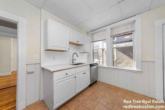 Photo - 42 Brackett St Unit 3