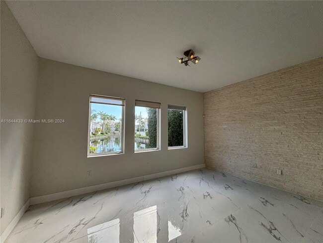 Photo - 21225 NE 31st Ave