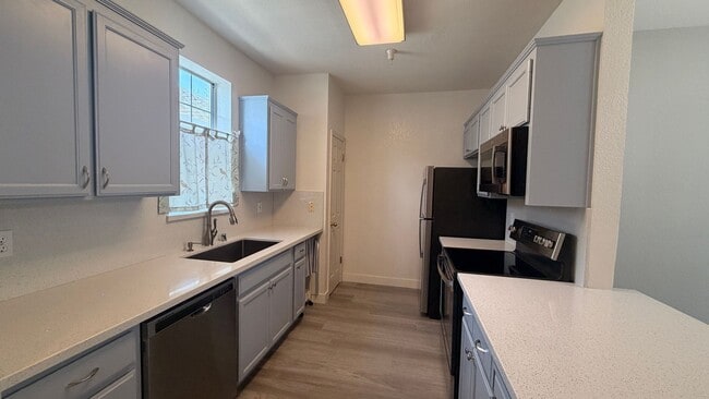 Photo - 3 Bed 2 Bath Available in Sunnyvale, CA!