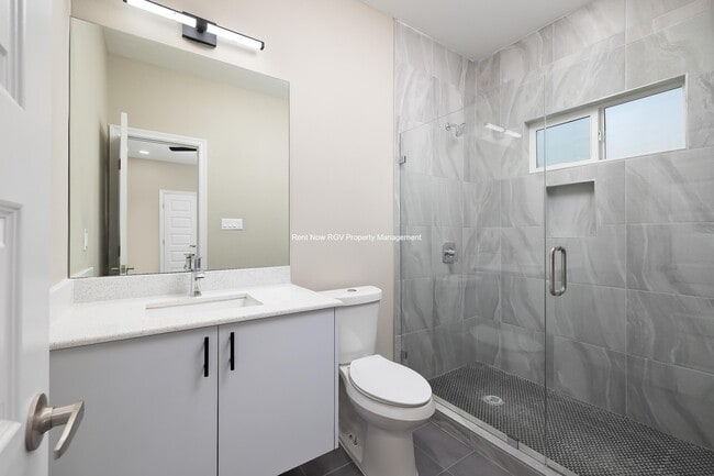 Photo - 11006 N 33rd Ln