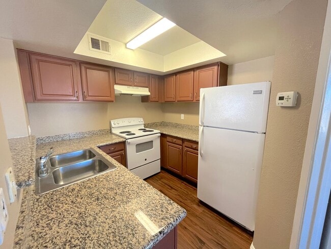 Photo - 2 bed 2 bath 2nd floor condo unit in gated community w/pool and amenities