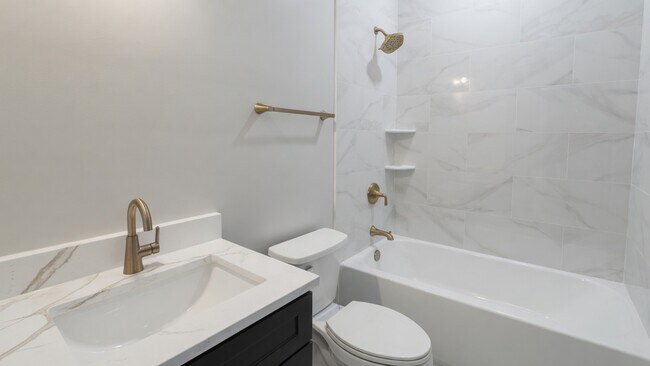 3602 W 26th St Unit 2