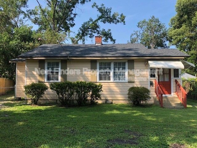 Building Photo - 1310 Menna St Rental