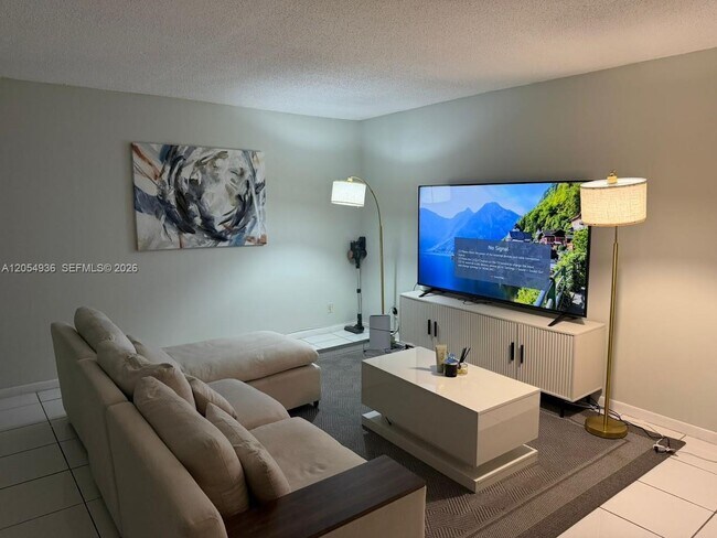 Photo - 2420 Diana Dr Unit 302