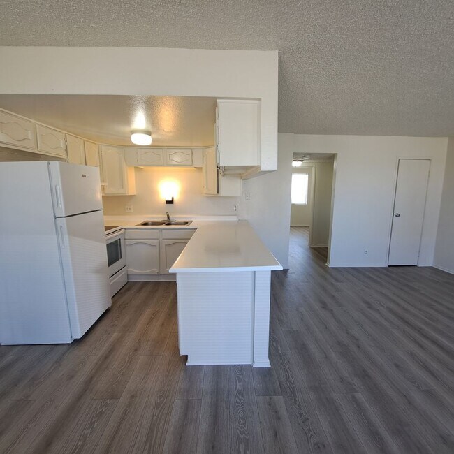 Building Photo - 156 Judy Ln Unit B