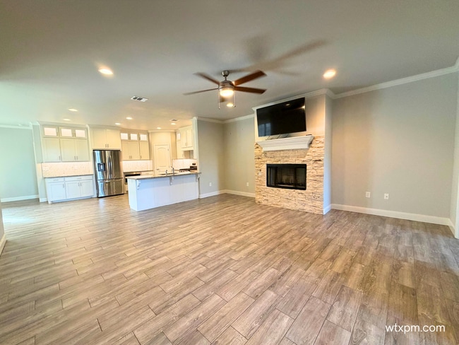 Photo - Modern 3-Bedroom Home with Office in The Greenways