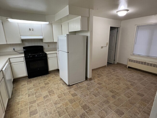 Photo - 1013 Dryden Rd