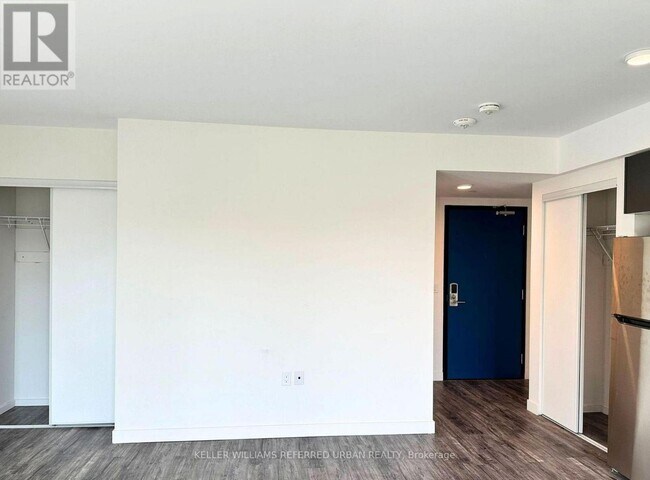 Photo - 325 University Ave W Unit #112