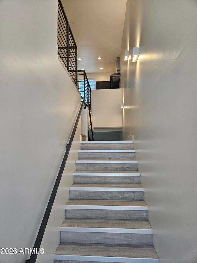 Photo - 264 S Roosevelt St