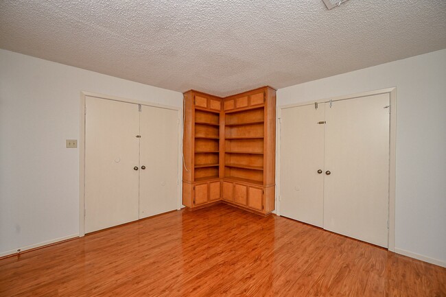 Photo - 13115 Richmond Ave.