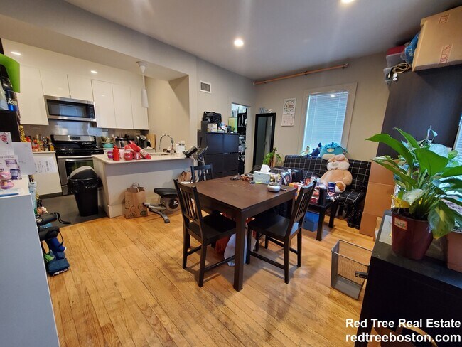 Photo - 21 Greylock Rd